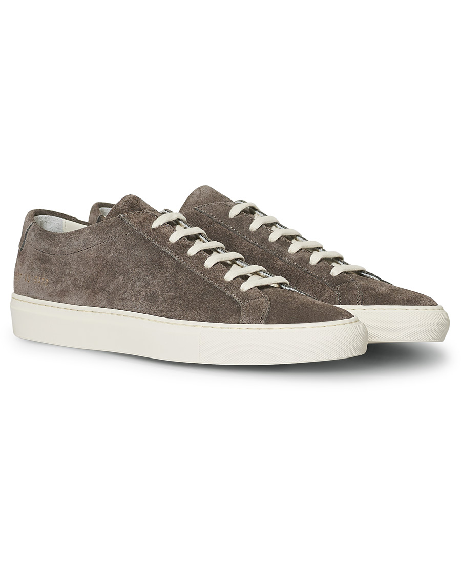 Heren | Common Projects Achilles Low Suede Sneaker Dark Grey | Common Projects | Achilles Low Suede Sneaker Dark Grey
