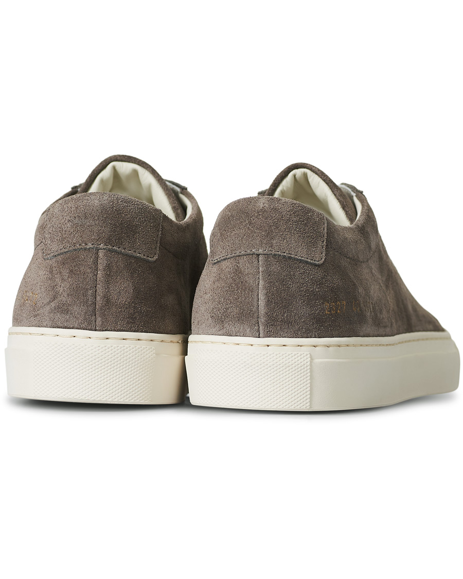Heren | Common Projects Achilles Low Suede Sneaker Dark Grey | Common Projects | Achilles Low Suede Sneaker Dark Grey