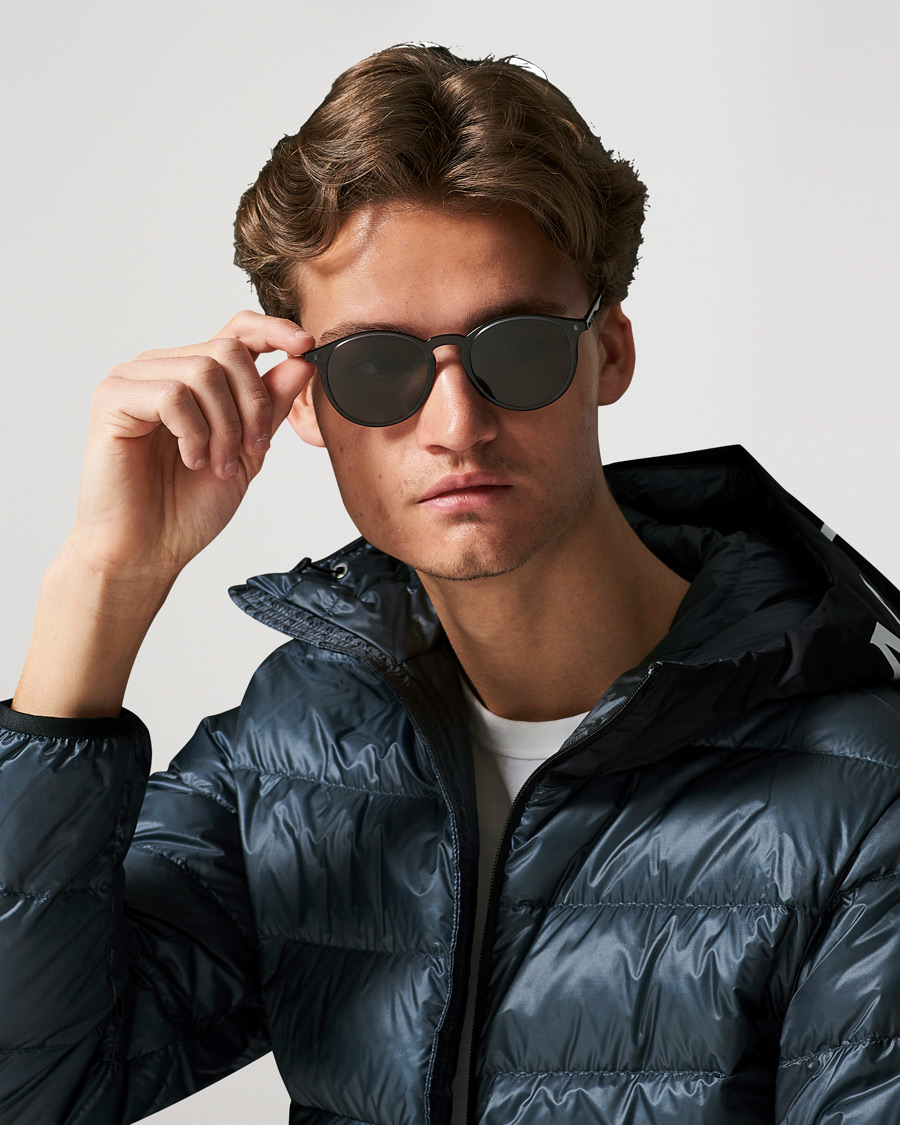 Heren | Moncler Lunettes Violle Polarized Sunglasses Shiny Black/Smoke | Moncler Lunettes | Violle Polarized Sunglasses Shiny Black/Smoke