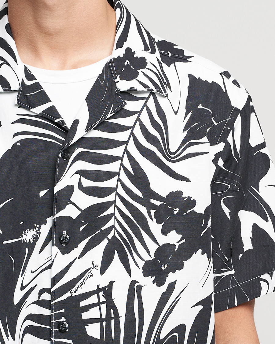 Heren | Overhemden | J.Lindeberg | Elio Hibiscus Print Short Sleeve Shirt White/Black
