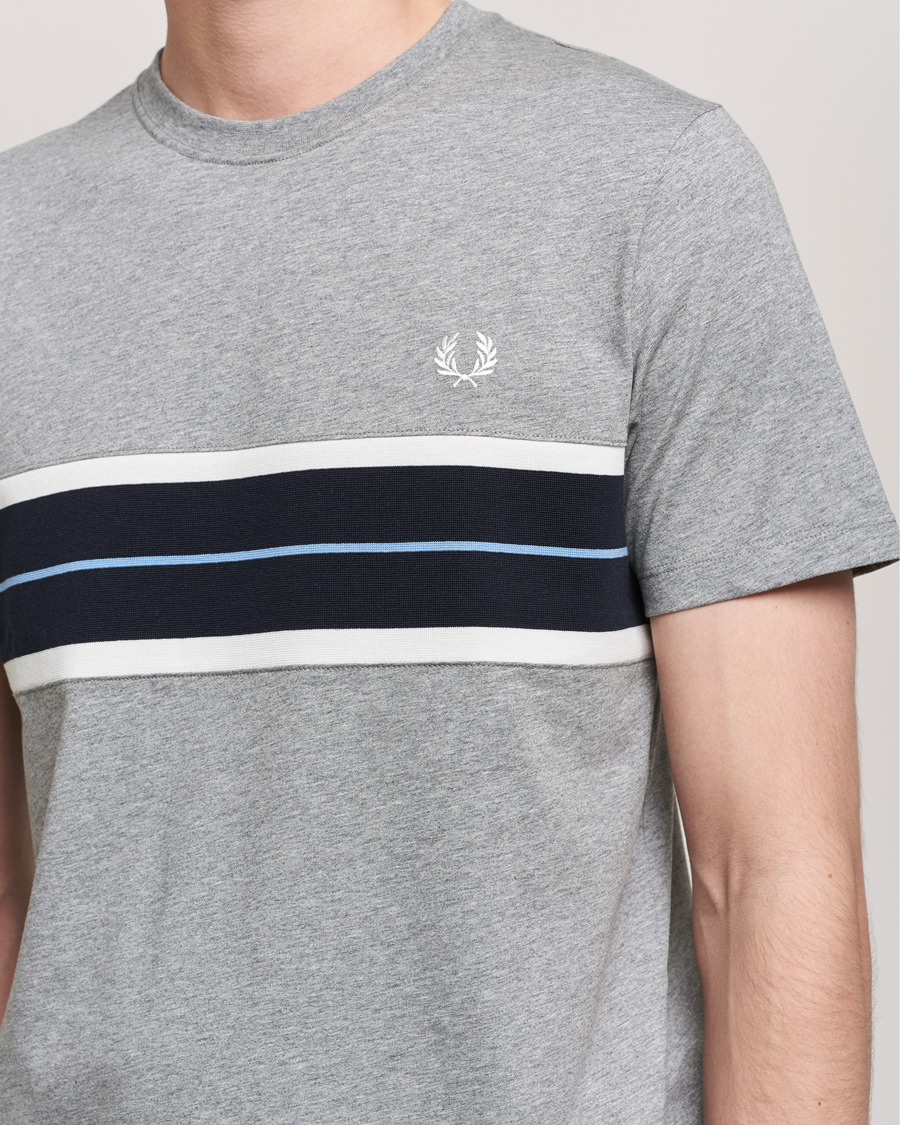 Heren | T-shirts | Fred Perry | Tram Line Pannel Tee Steel Marl