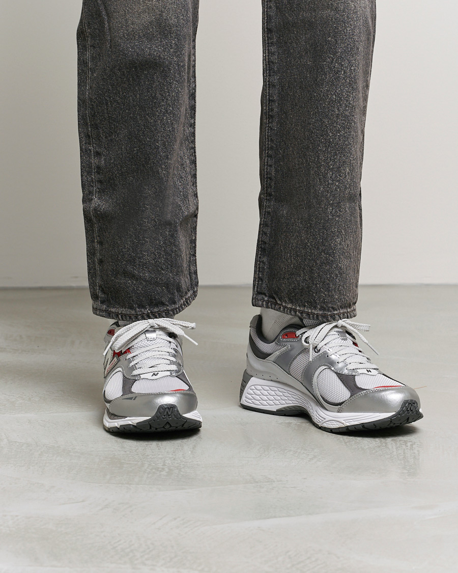 Heren | New Balance M2002R Sneaker Silver Metallic | New Balance | M2002R Sneaker Silver Metallic