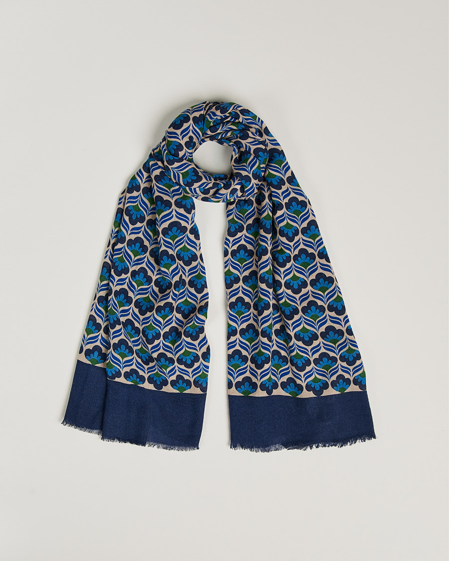 Heren | Altea Flower Print Wool Scarf Beige/Blue | Altea | Flower Print Wool Scarf Beige/Blue