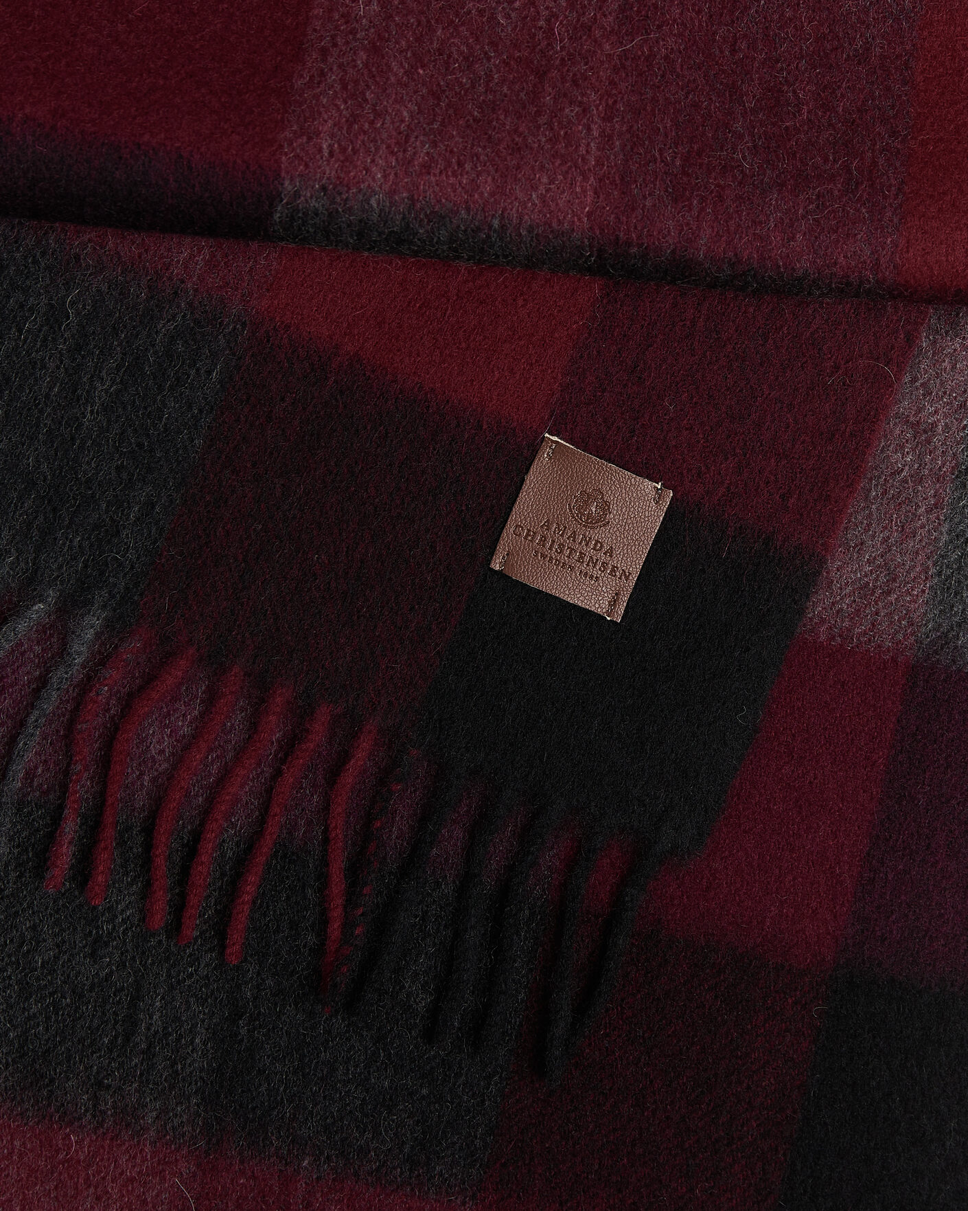 Heren | Sjaals | Amanda Christensen | Amanda ChristensenWool Block Check ScarfWine/Black