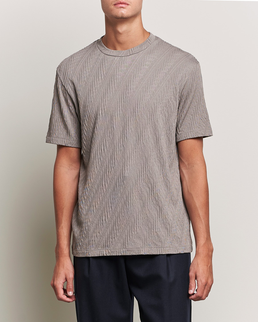 Heren | T-shirts | Giorgio Armani | Cashmere Blend Chevron T-Shirt Beige