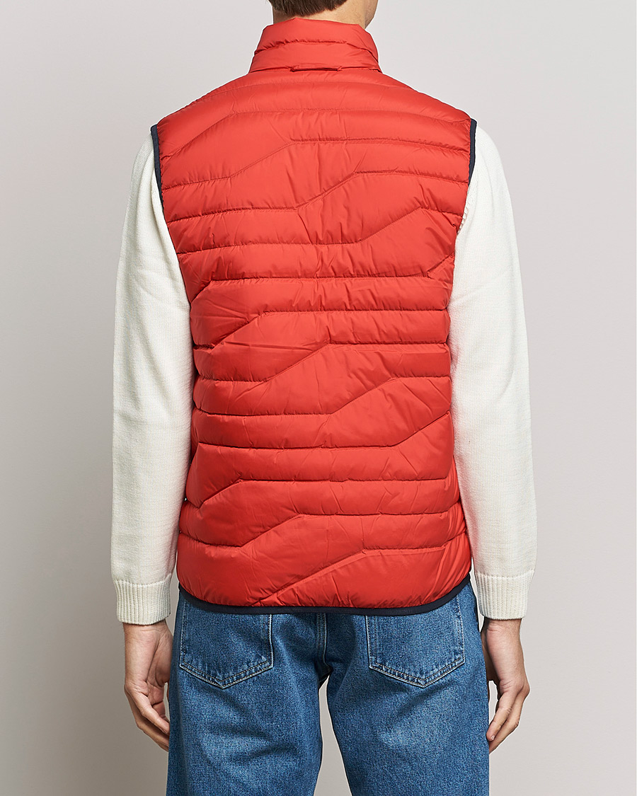 Heren | Jassen | J.Lindeberg | Cliff Light Down Vest Barbados Cherry