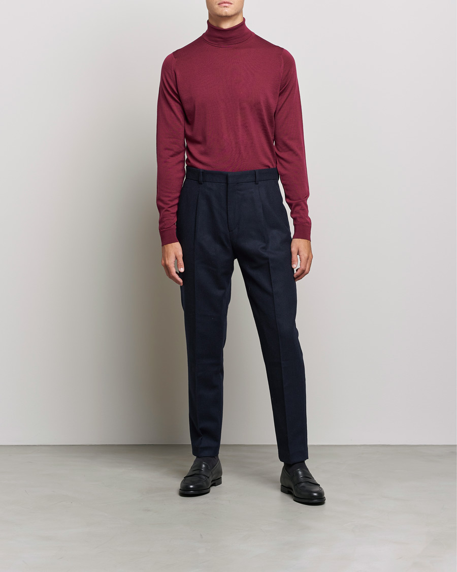 Heren | Truien | John Smedley | Cherwell Extra Fine Merino Rollneck Bordeaux