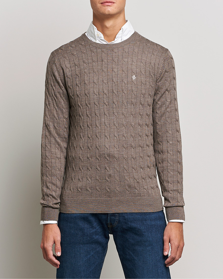 Heren |  | Morris | Merino Cable Crew Neck Light Brown