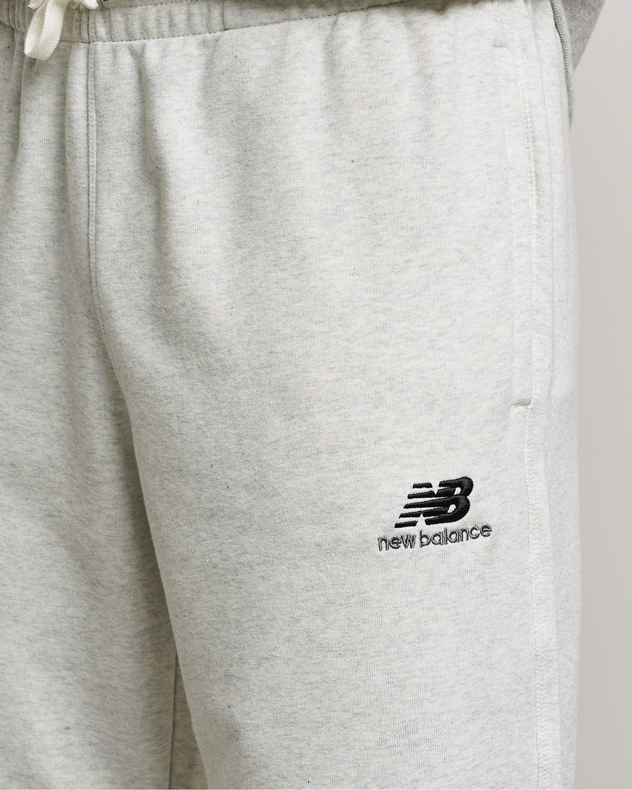Heren | Broeken | New Balance | Essentials Sweatpants Sea Salt Heather