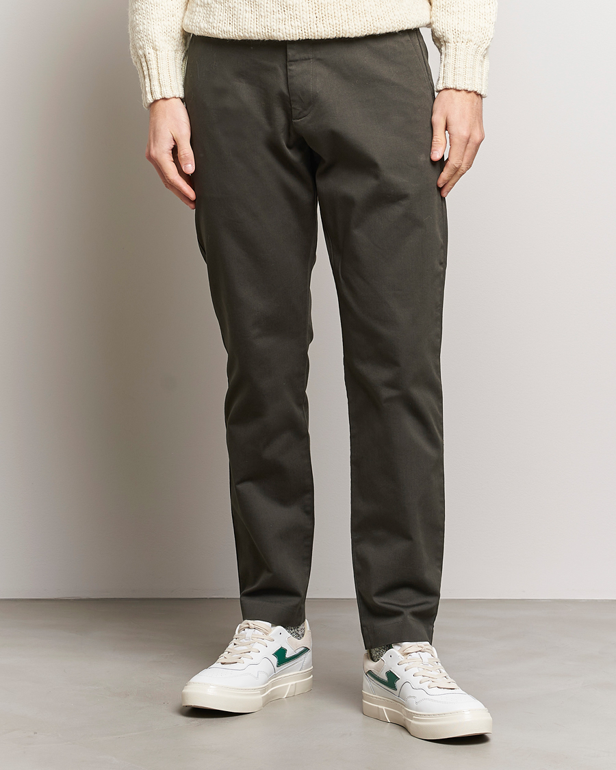 Heren | Broeken | NN07 | Theo Regular Fit Stretch Chinos Dark Army