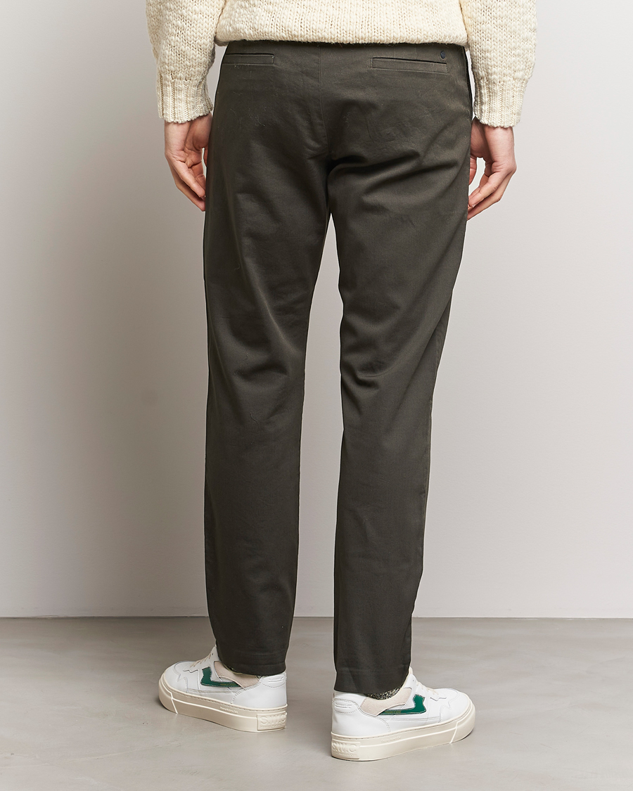 Heren | Broeken | NN07 | Theo Regular Fit Stretch Chinos Dark Army