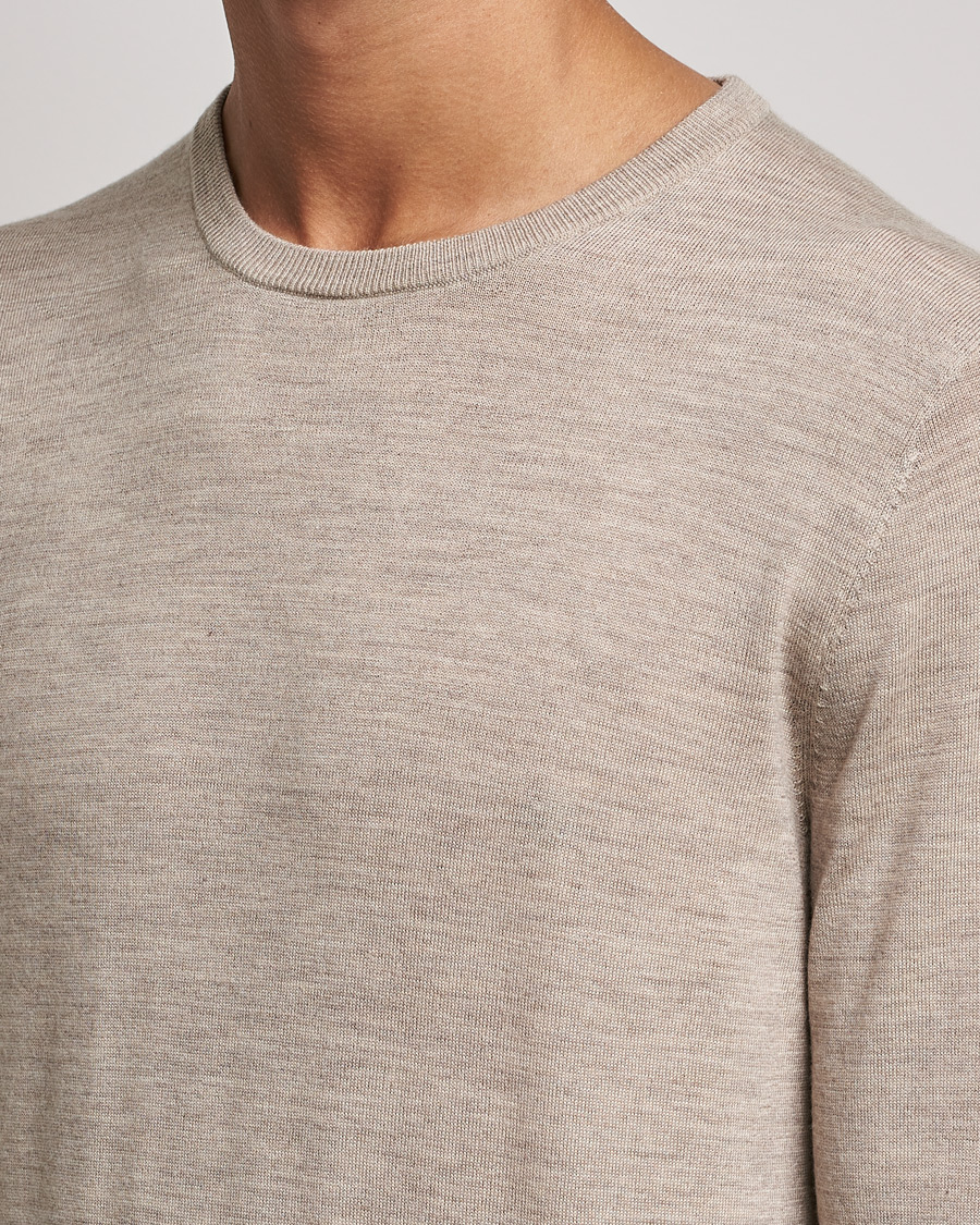 Heren | Truien | Tiger of Sweden | Nichols Extra Fine Merino Crew Neck Beige Melange