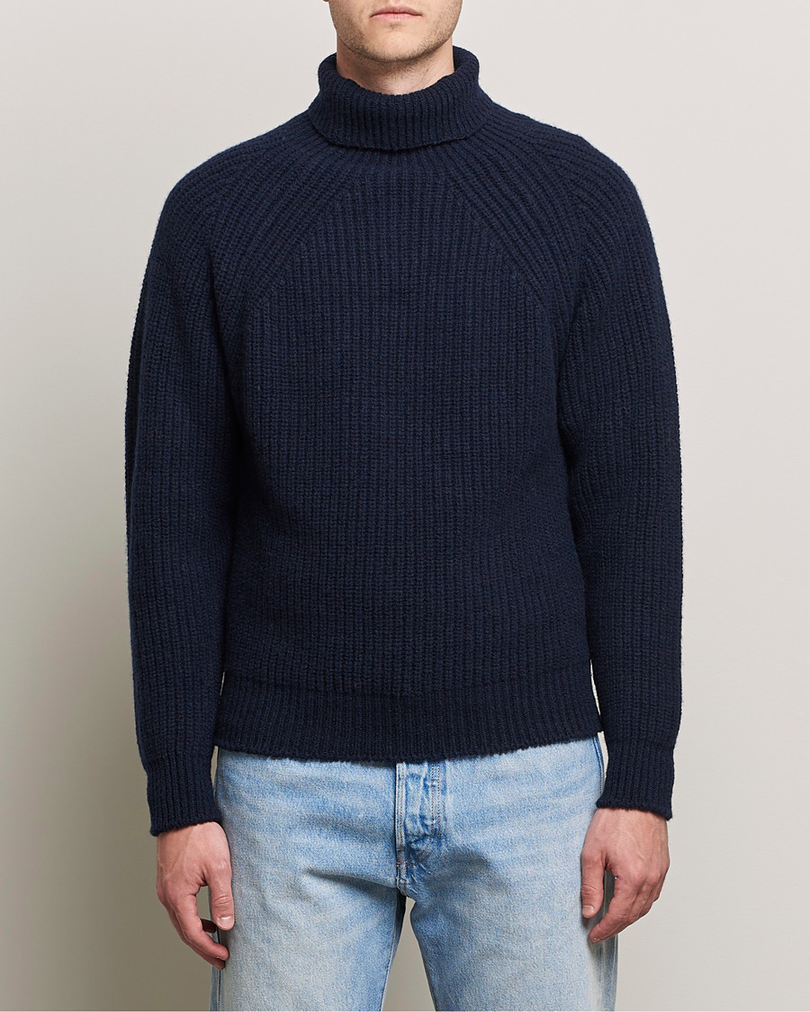Heren | Truien | Inis Meáin | Wool/Cashmere Boatbuilder Turtleneck Navy
