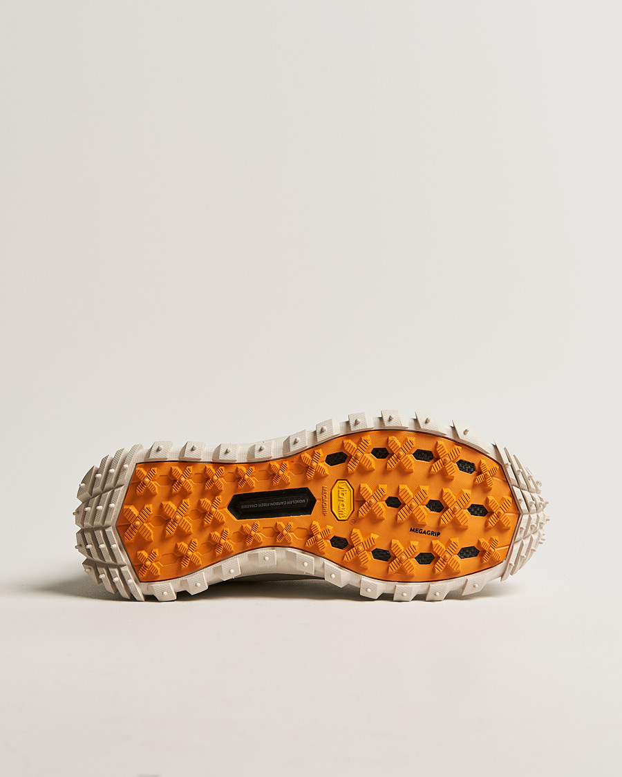 Heren | Moncler Trailgrip GTX Sneakers Beige | Moncler | Trailgrip GTX Sneakers Beige
