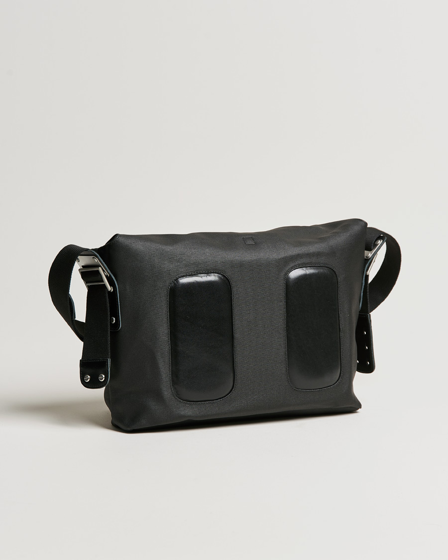 Heren |  | Brooks England | Barbican Cotton Canvas 13L Shoulder Bag Black