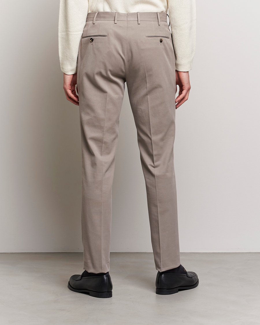 Heren | Broeken | PT01 | Slim Fit Pleated Cotton/Cashmere Chinos Beige