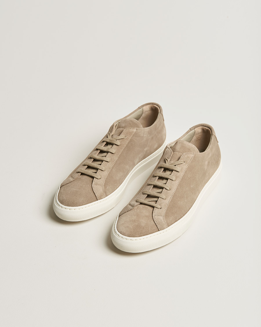 Heren | Common Projects Original Achilles Suede Sneaker Tan | Common Projects | Original Achilles Suede Sneaker Tan