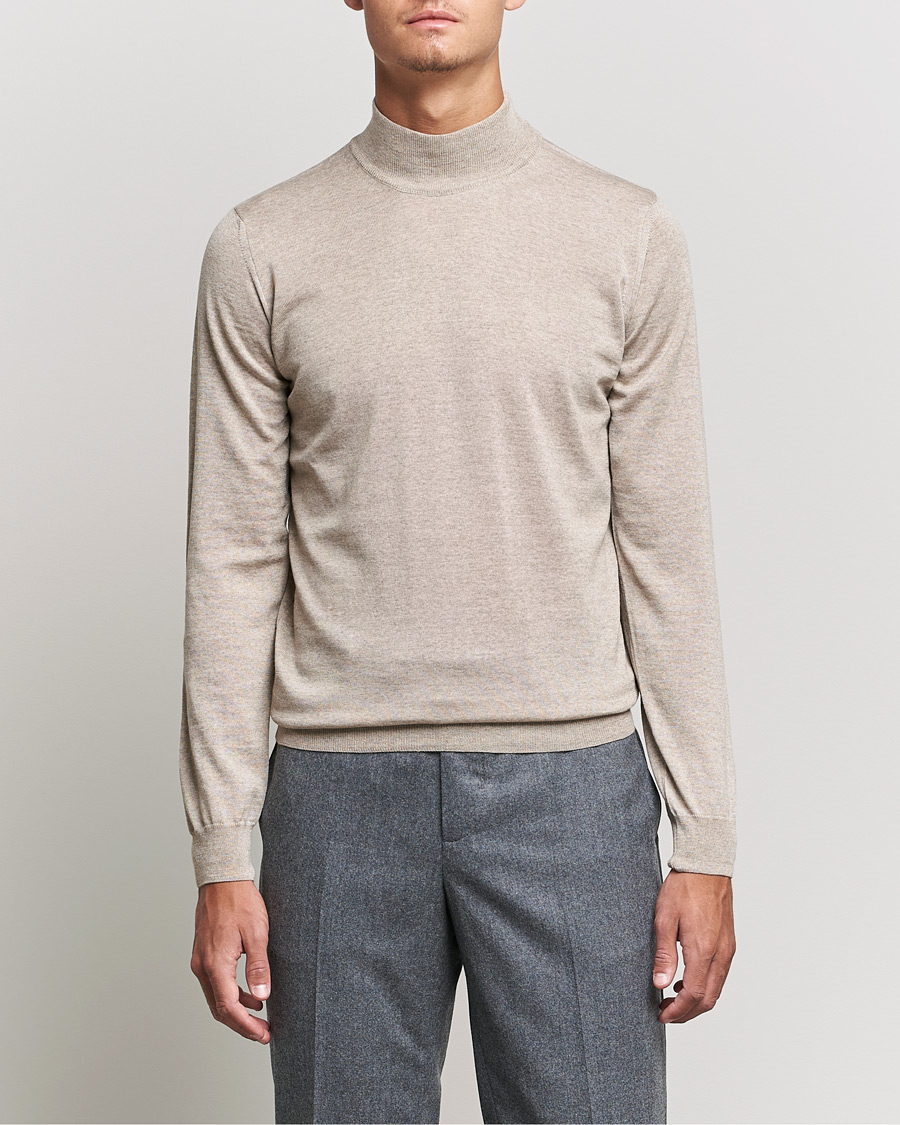 Heren | Truien | Oscar Jacobson | Hilton Extrafine Merino Mock Neck Beige