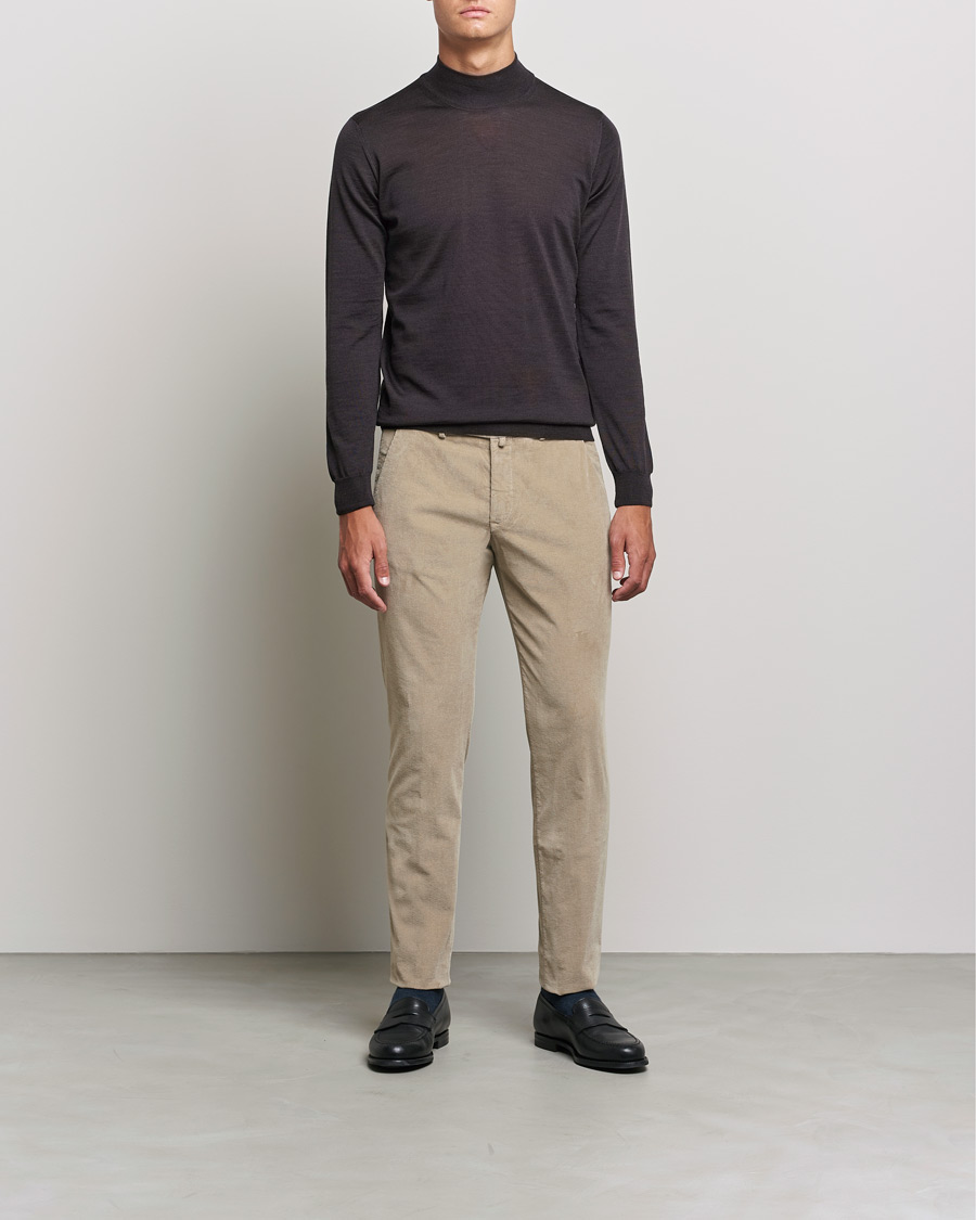 Heren | Truien | Oscar Jacobson | Hilton Extrafine Merino Mock Neck Brown