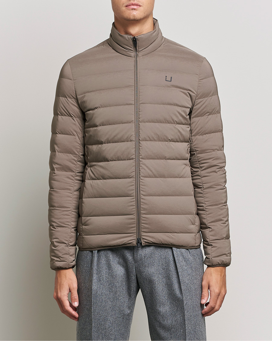 Heren | Lichtgewicht donsjassen | UBR | Sonic Jacket Dark Sand