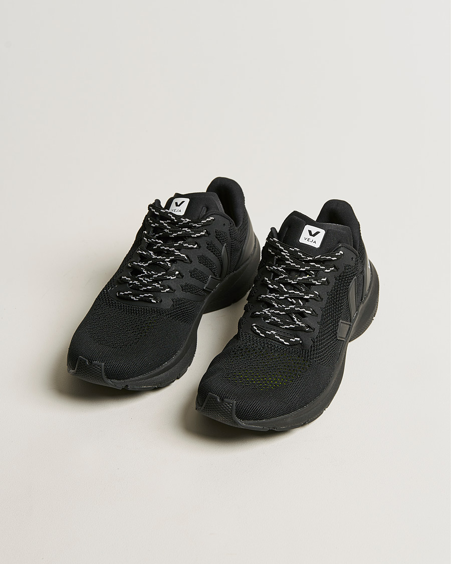 Heren | Veja Marlin V-Knit Running Sneaker Full Black | Veja | Marlin V-Knit Running Sneaker Full Black