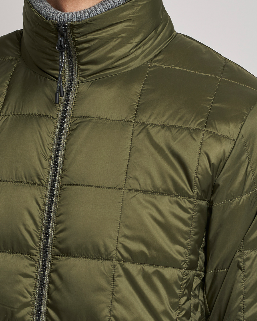 Heren | Jassen | TAION | High Neck Full Zip Lightweight Down Jacket Dark Olive
