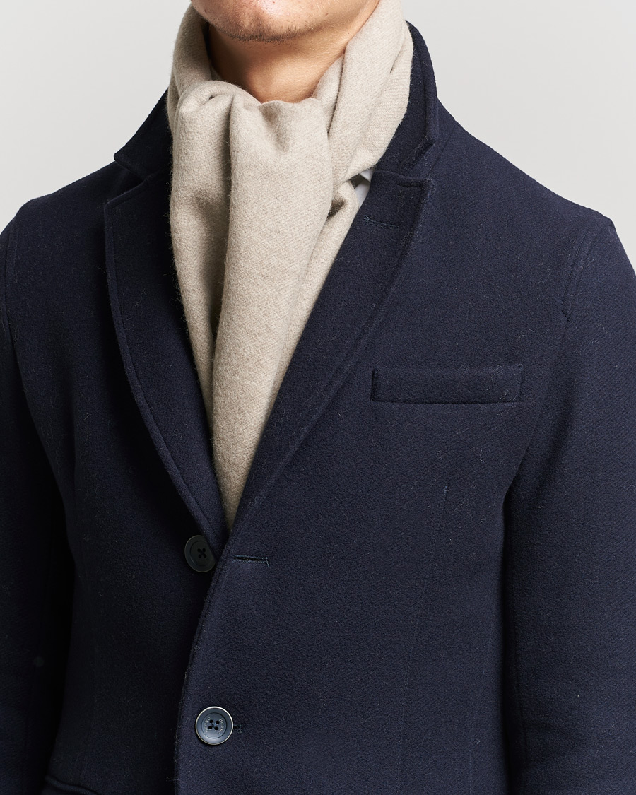 Heren | Begg & Co Vier Lambswool/Cashmere Solid Scarf Mushroom | Begg & Co | Vier Lambswool/Cashmere Solid Scarf Mushroom