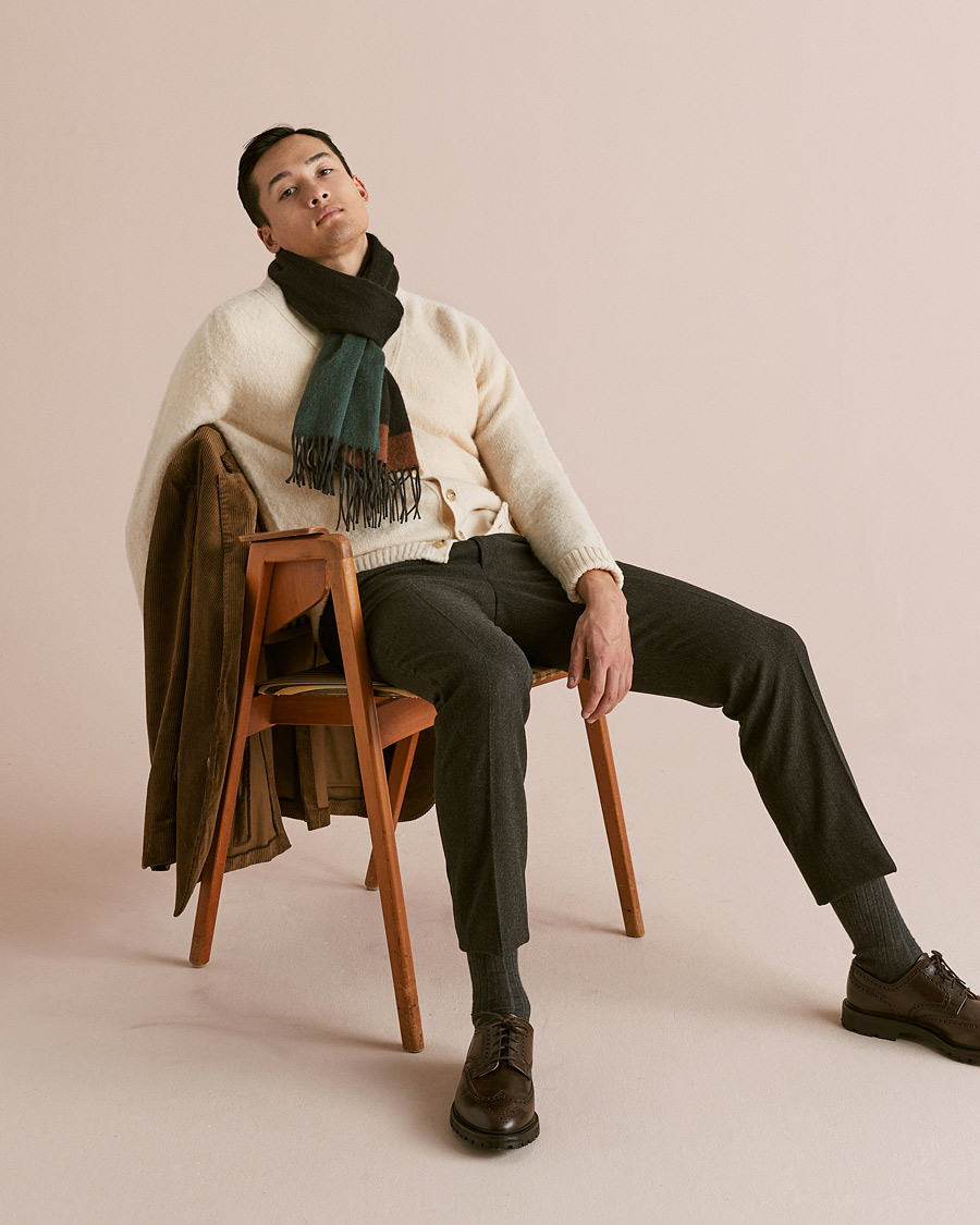Heren | Begg & Co Arran Cashmere Scarf Slate Green | Begg & Co | Arran Cashmere Scarf Slate Green