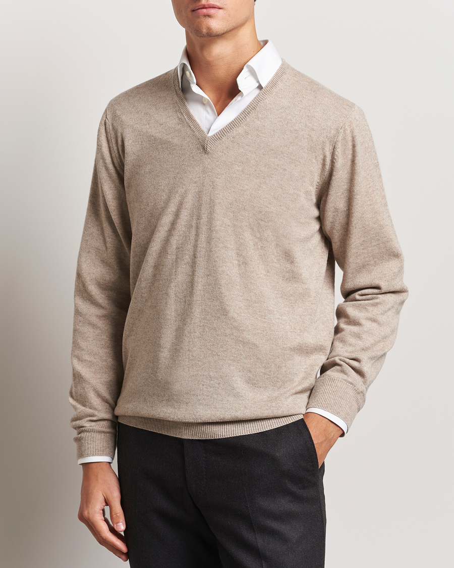 Heren | Truien | Piacenza Cashmere | Cashmere V Neck Sweater Beige