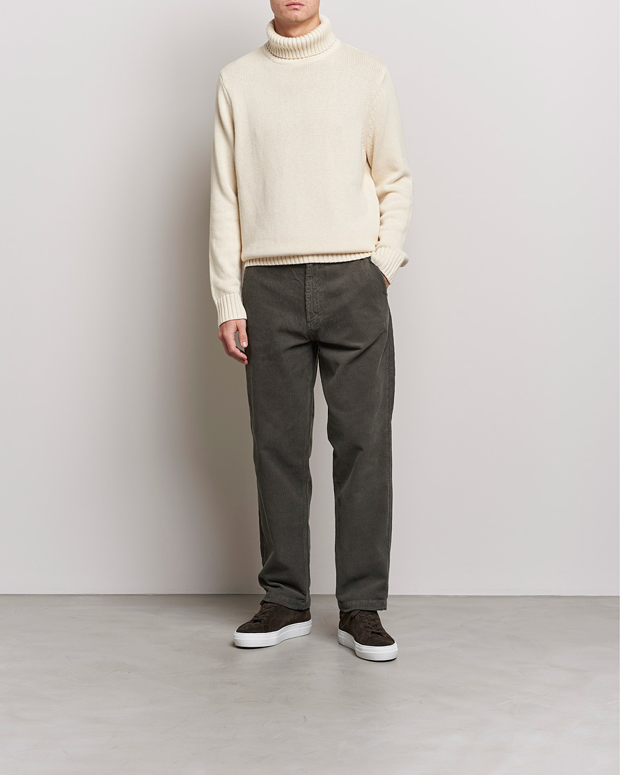 Heren | Broeken | A Day's March | Redwood Corduroy Trousers Olive