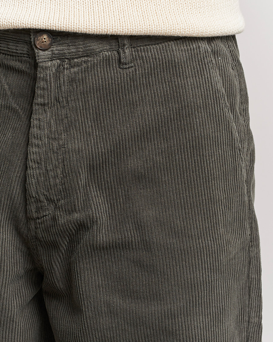 Heren | Broeken | A Day's March | Redwood Corduroy Trousers Olive