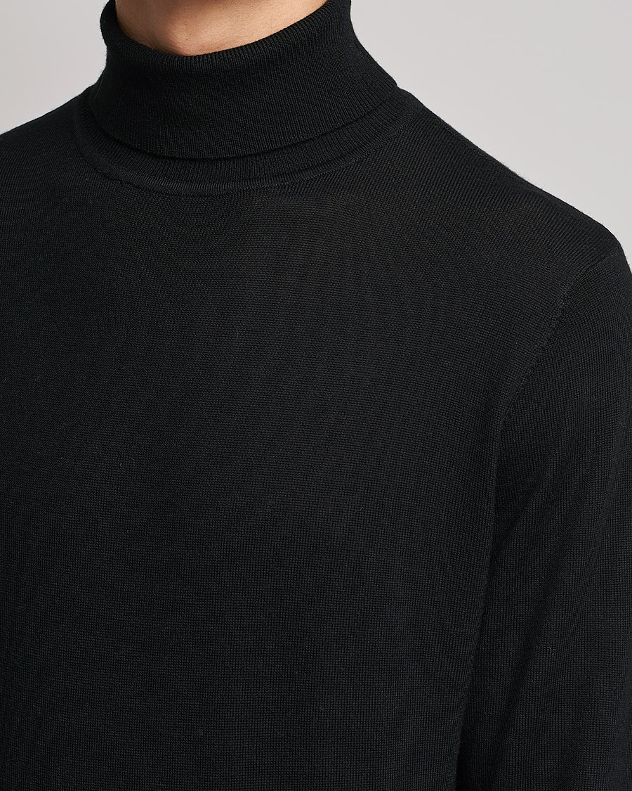 Heren | Truien | A Day's March | Nela Merino Rollneck Black