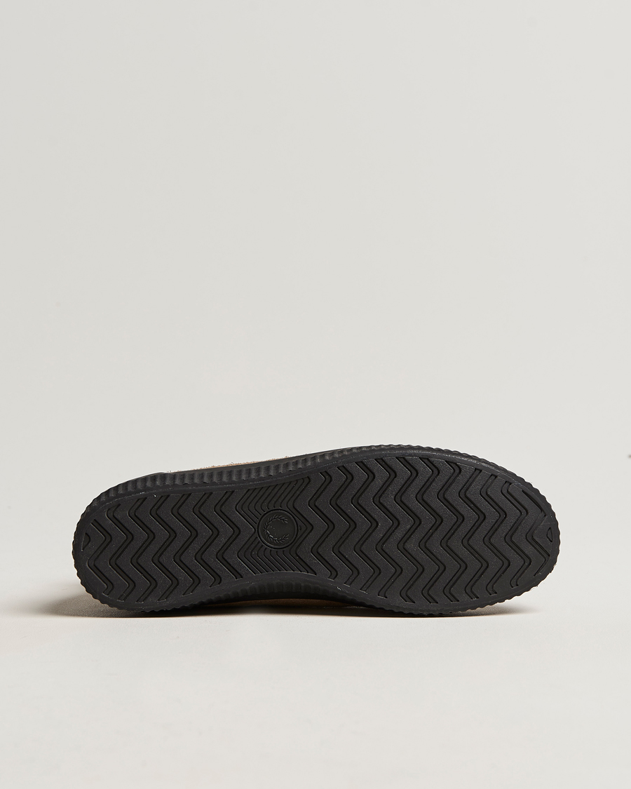 Heren | Fred Perry Huges Mid Suede Sneaker Bark | Fred Perry | Huges Mid Suede Sneaker Bark