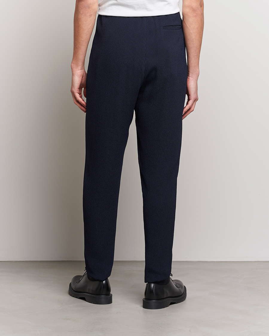 Heren | Broeken | Giorgio Armani | Pleated Seersucker Pants Navy