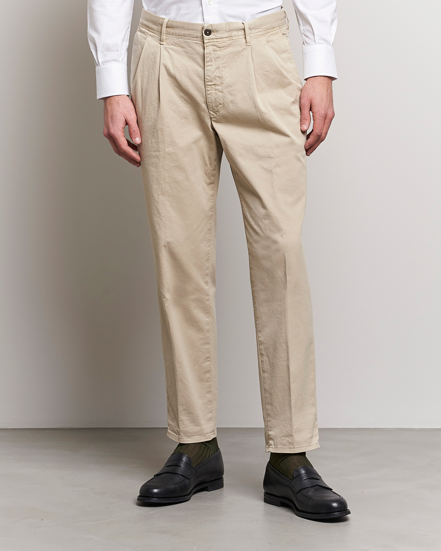 Heren | Broeken | Incotex | Tapered Fit Pleated Slacks Beige
