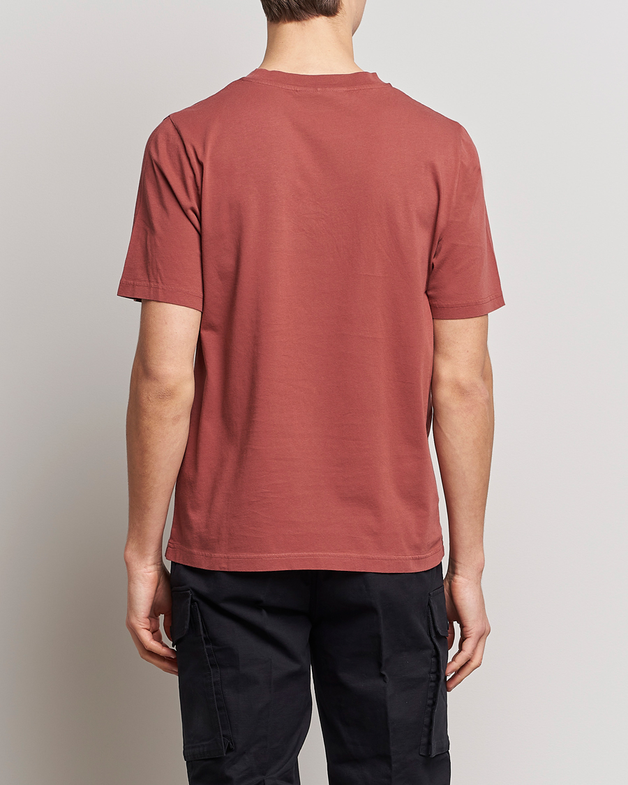Heren | T-shirts | Peak Performance | Original Small Logo Tee Classic Clay