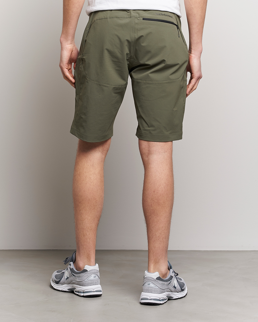 Heren | Korte broek | Peak Performance | Stretch Drawstring Tech Shorts Pine Needle