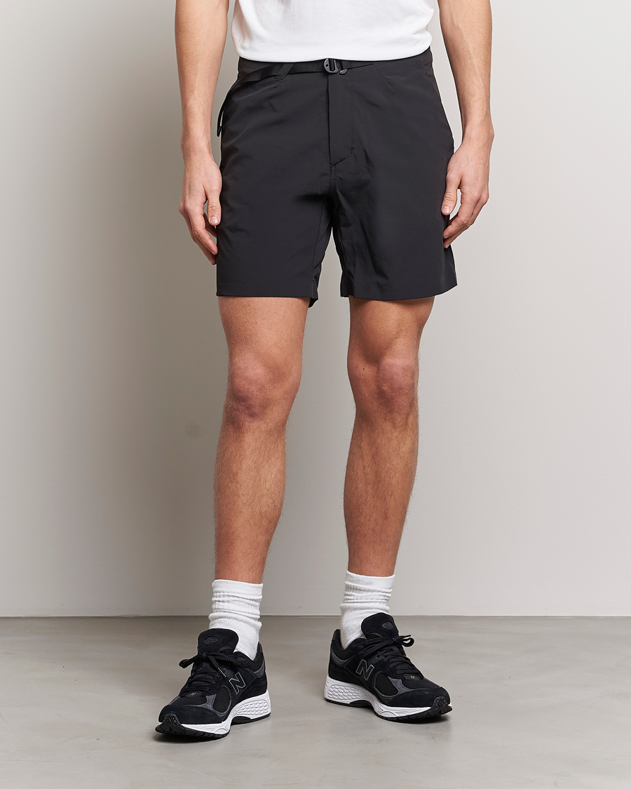 Heren | Active | Peak Performance | Vislight Light Shorts Off Black