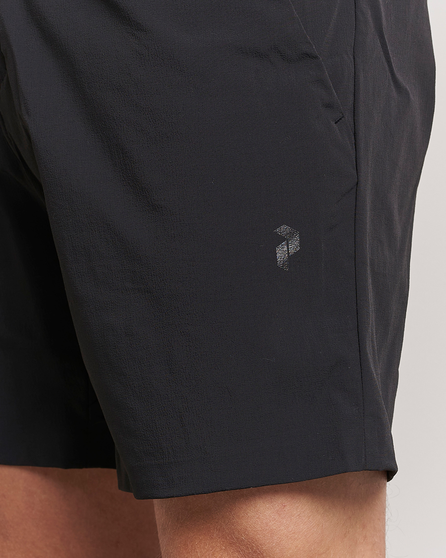 Heren | Korte broek | Peak Performance | Vislight Light Shorts Off Black