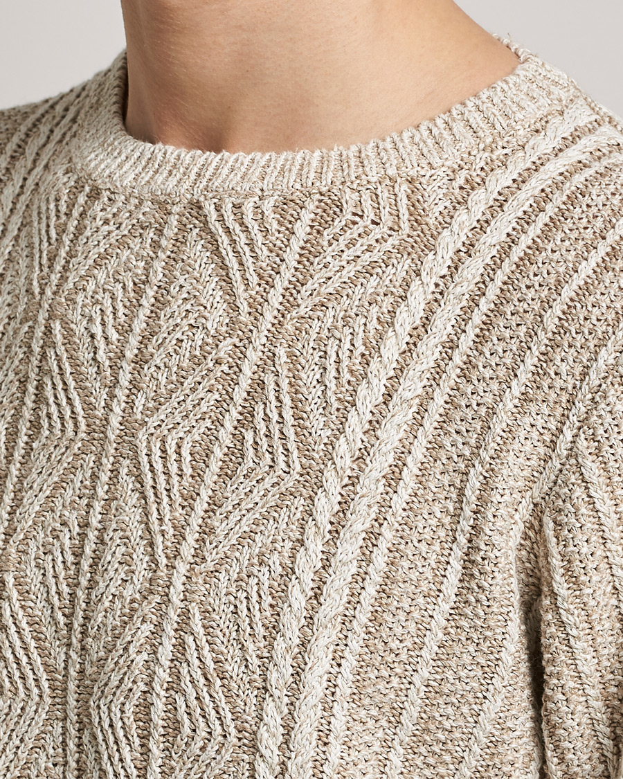 Heren | Truien | Inis Meáin | Patented Aran Knitted Linen Crew Neck Beige