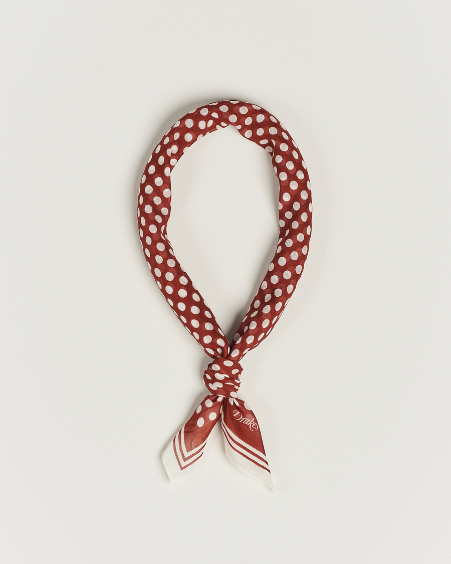 Heren | Drake's All Over Spot Cotton/Silk Bandana Red | Drake's | All Over Spot Cotton/Silk Bandana Red