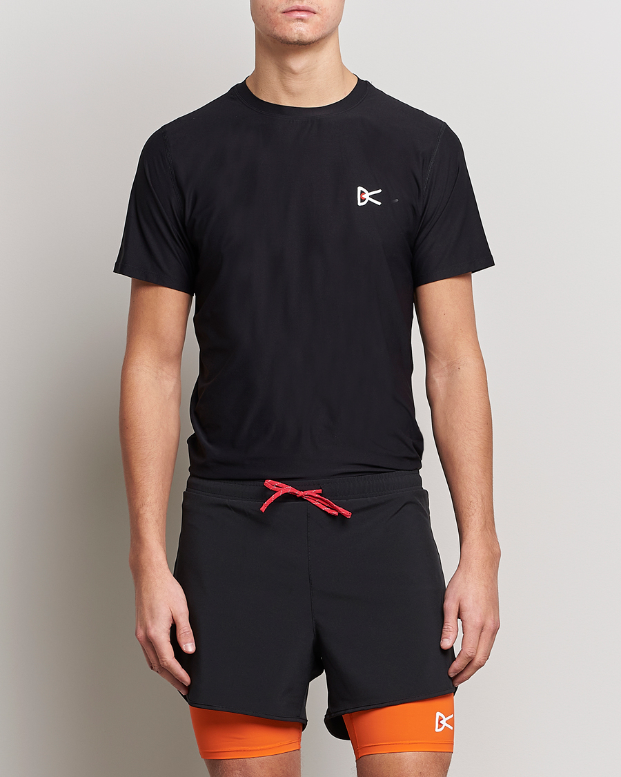 Heren | Truien | District Vision | Aloe-Tech Short Sleeve T-Shirt Black
