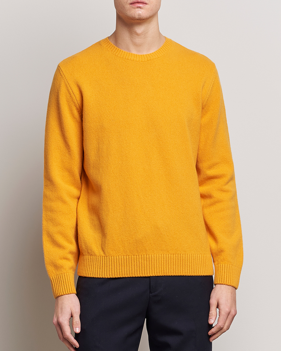 Heren | Truien | Colorful Standard | Classic Merino Wool Crew Neck Burned Yellow