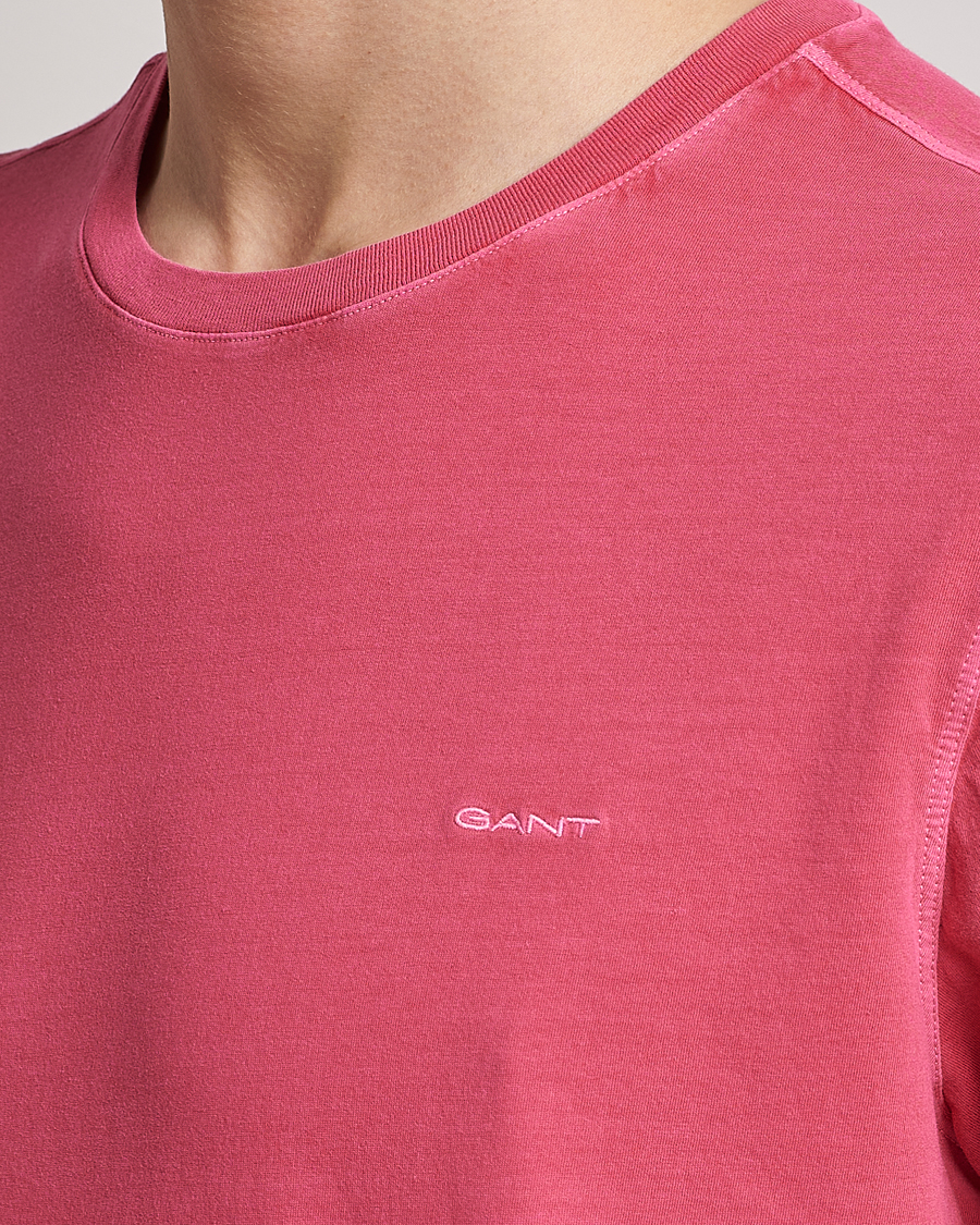 Heren | T-shirts | GANT | Sunbleached T-Shirt Magenta Pink