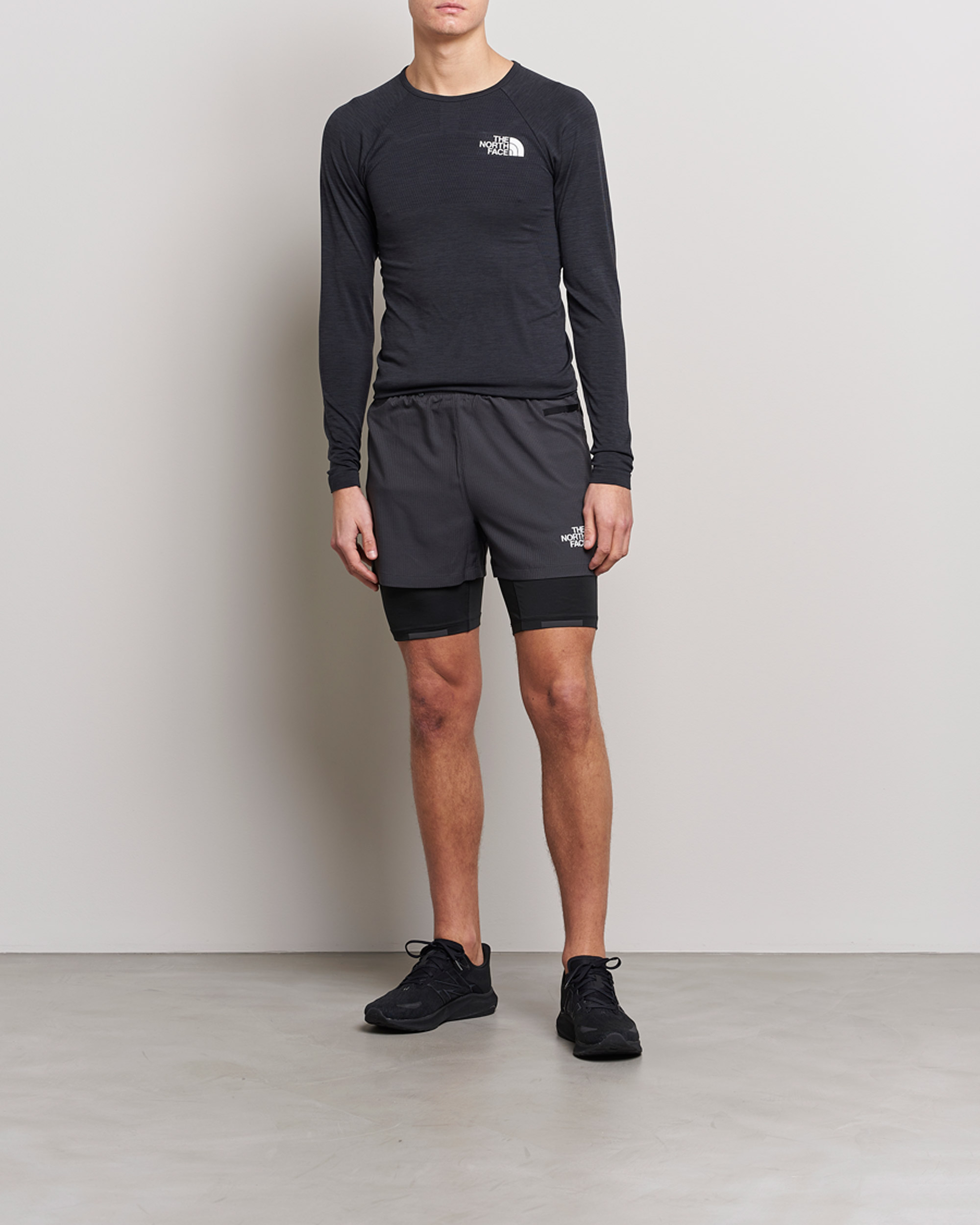 Heren | Korte broek | The North Face | Mountain Athletics Dual Shorts Black/Asphalt