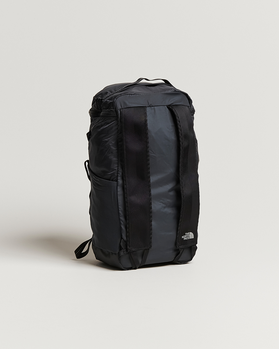 Heren | The North Face Flyweight Daypack Black 18L | The North Face | Flyweight Daypack Black 18L