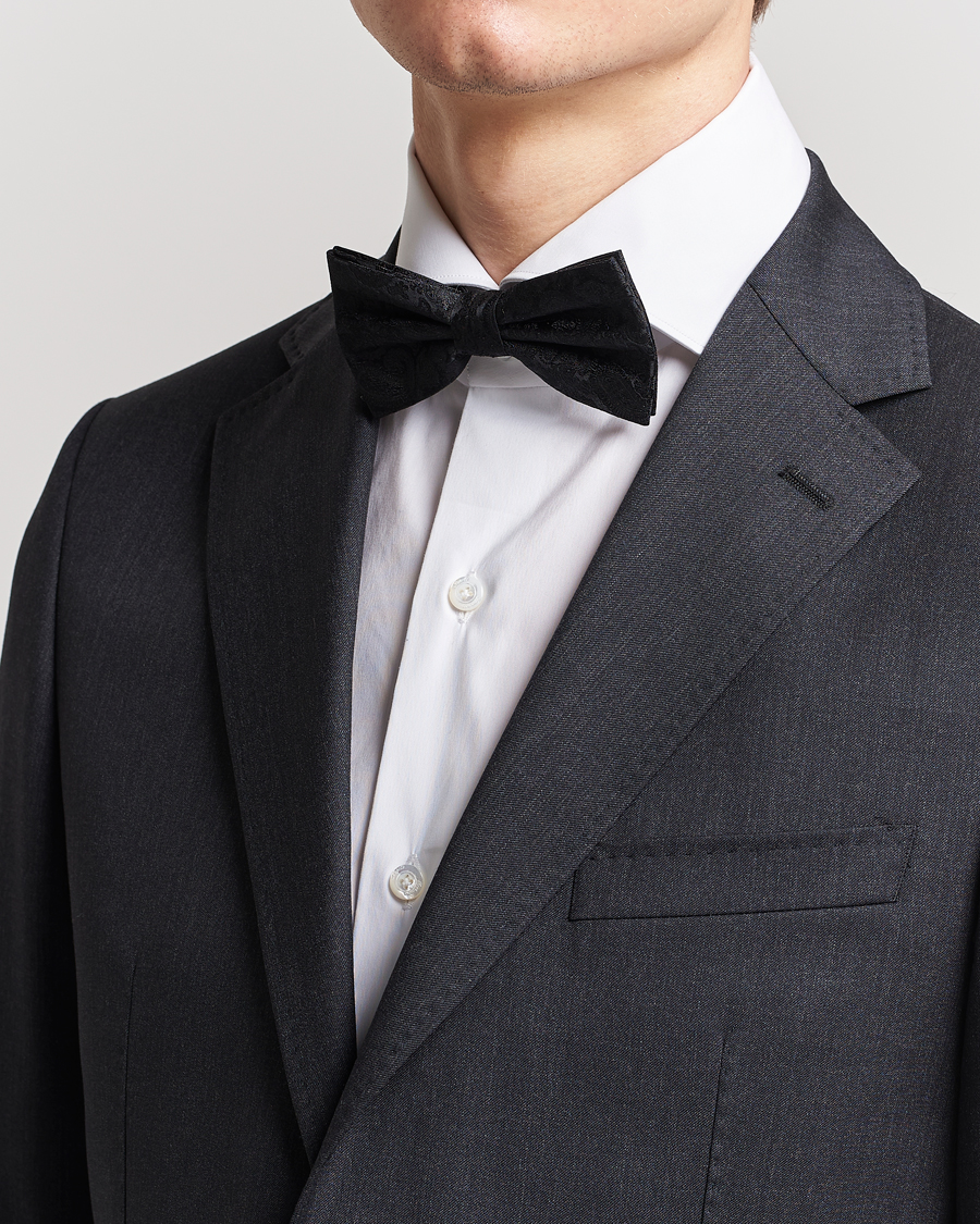 Heren | Amanda Christensen Tonal Paisley Pre Tie Silk Black | Amanda Christensen | Tonal Paisley Pre Tie Silk Black