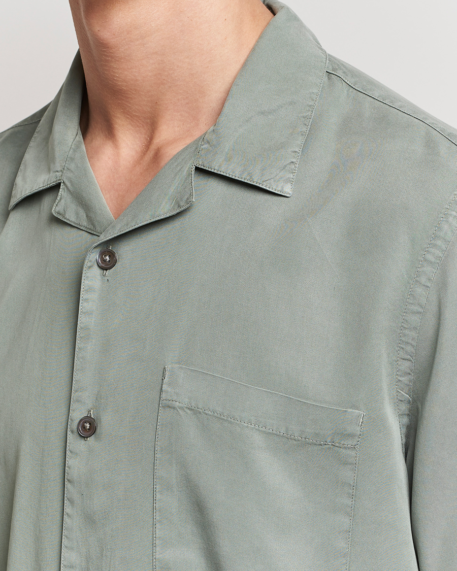 Heren | Overhemden | A Day's March | Yamu Short Sleeve Tencel Shirt Dusty Green