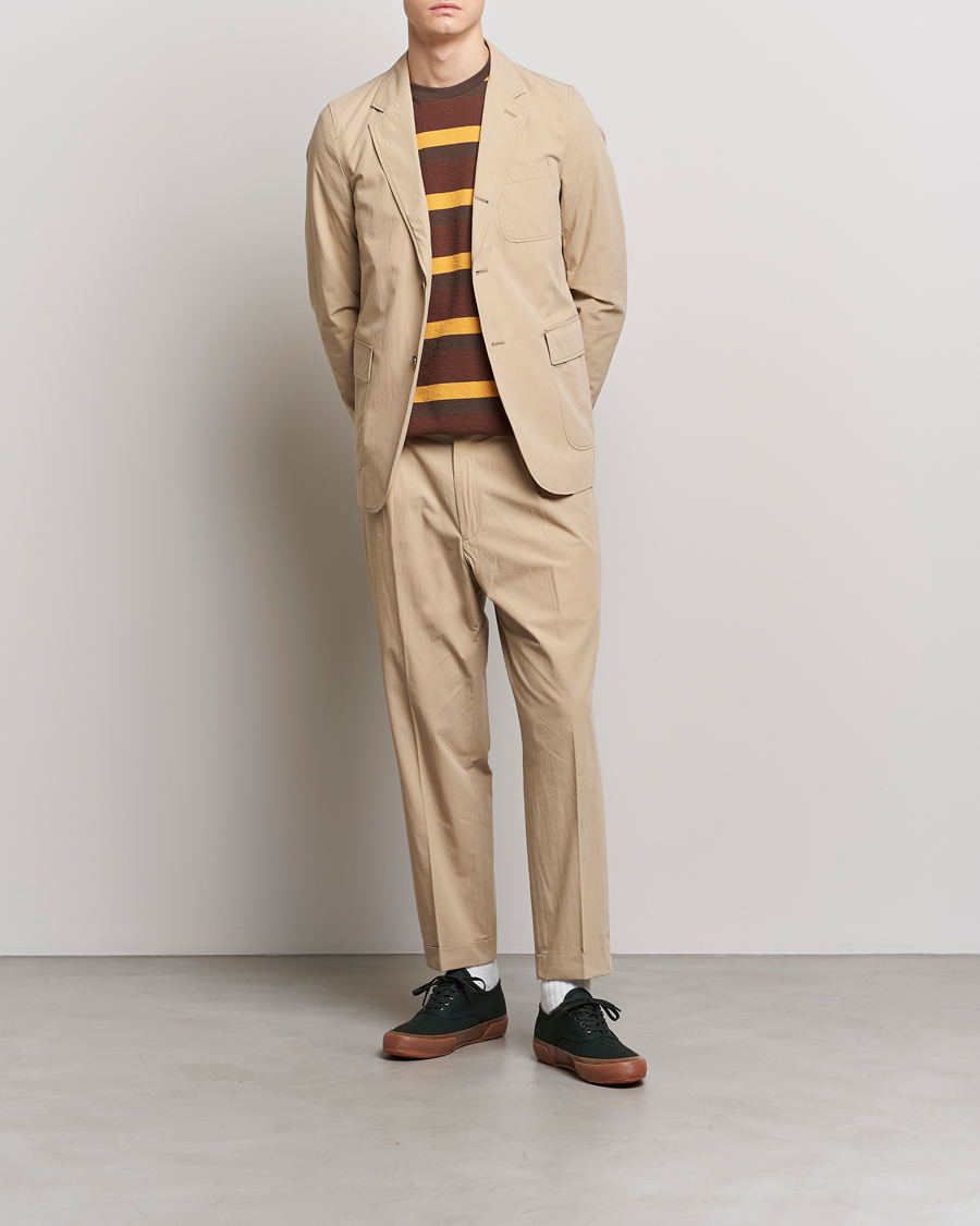 Heren | Broeken | BEAMS PLUS | Comfort Cloth Travel Trousers Beige
