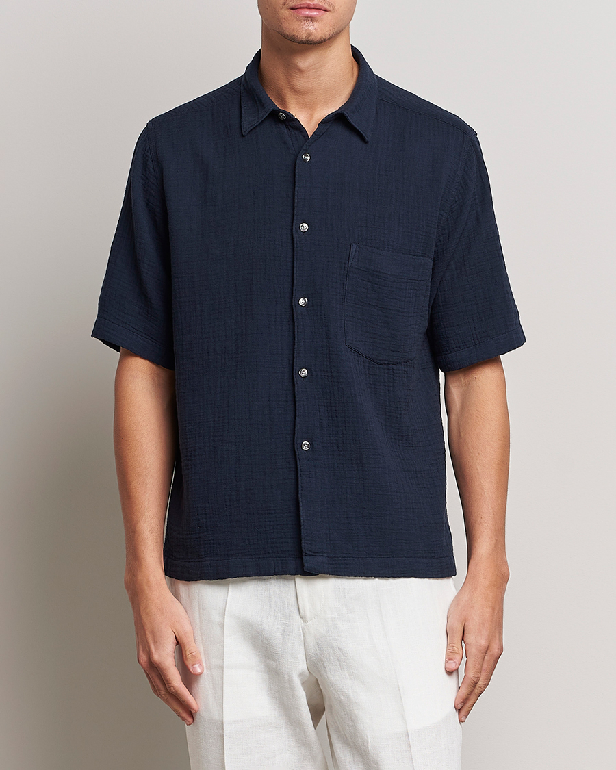 Heren | Nieuws | Oscar Jacobson | Short Sleeve City Crepe Cotton Shirt Navy